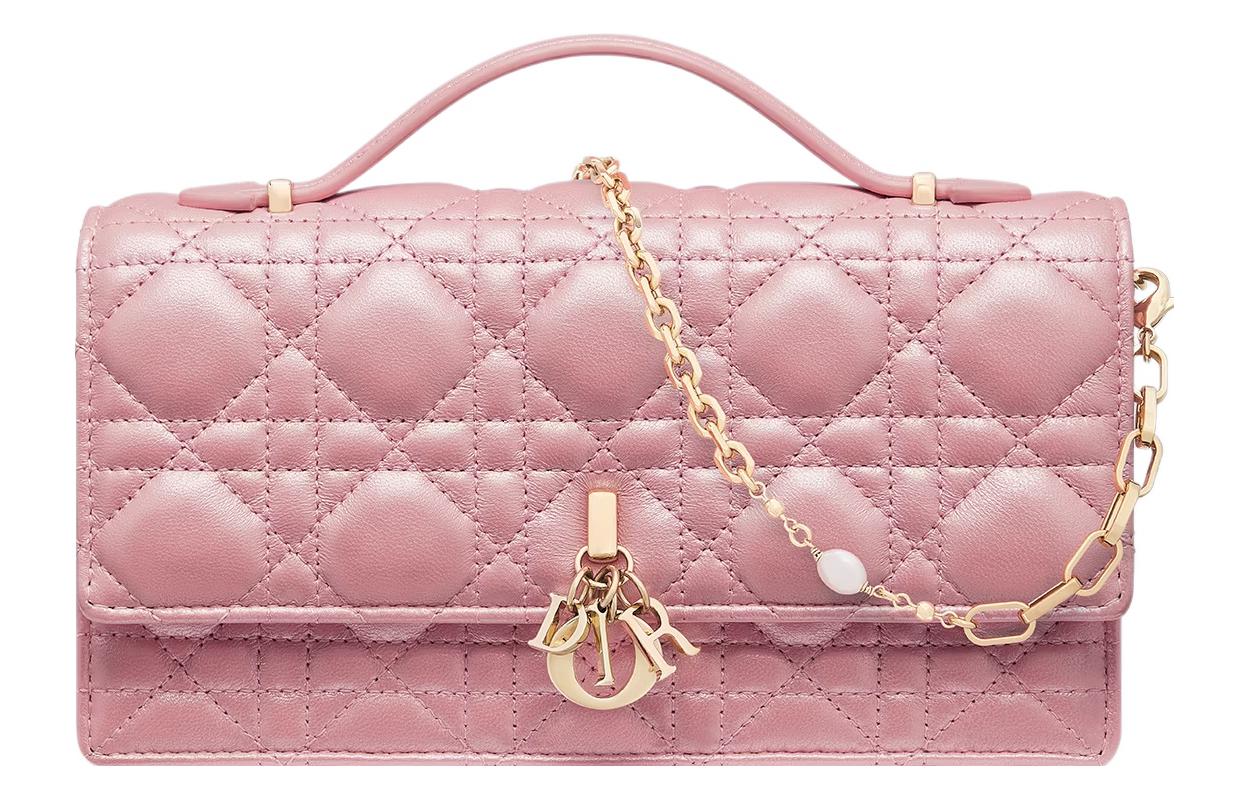 DIOR Овчинная сумка через плечо миниатюрная женская персиково розовая
DIOR Овчинная сумка через плечо миниатюрная женская персиково розовая