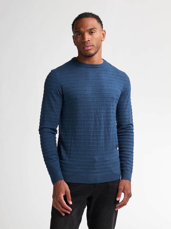 Текстурированный вязаный свитер Thornewood синего цвета Petrol Industries
Текстурированный вязаный свитер Thornewood синего цвета Petrol Industries