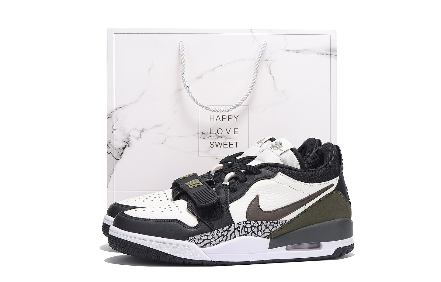 Jordan Баскетбольные кроссовки Legacy 312 с нескользящим и износостойким покрытием, низкие, винтажные, мужские, черно-белые 
Jordan Баскетбольные кроссовки Legacy 312 с нескользящим и износостойким покрытием, низкие, винтажные, мужские, черно-белые