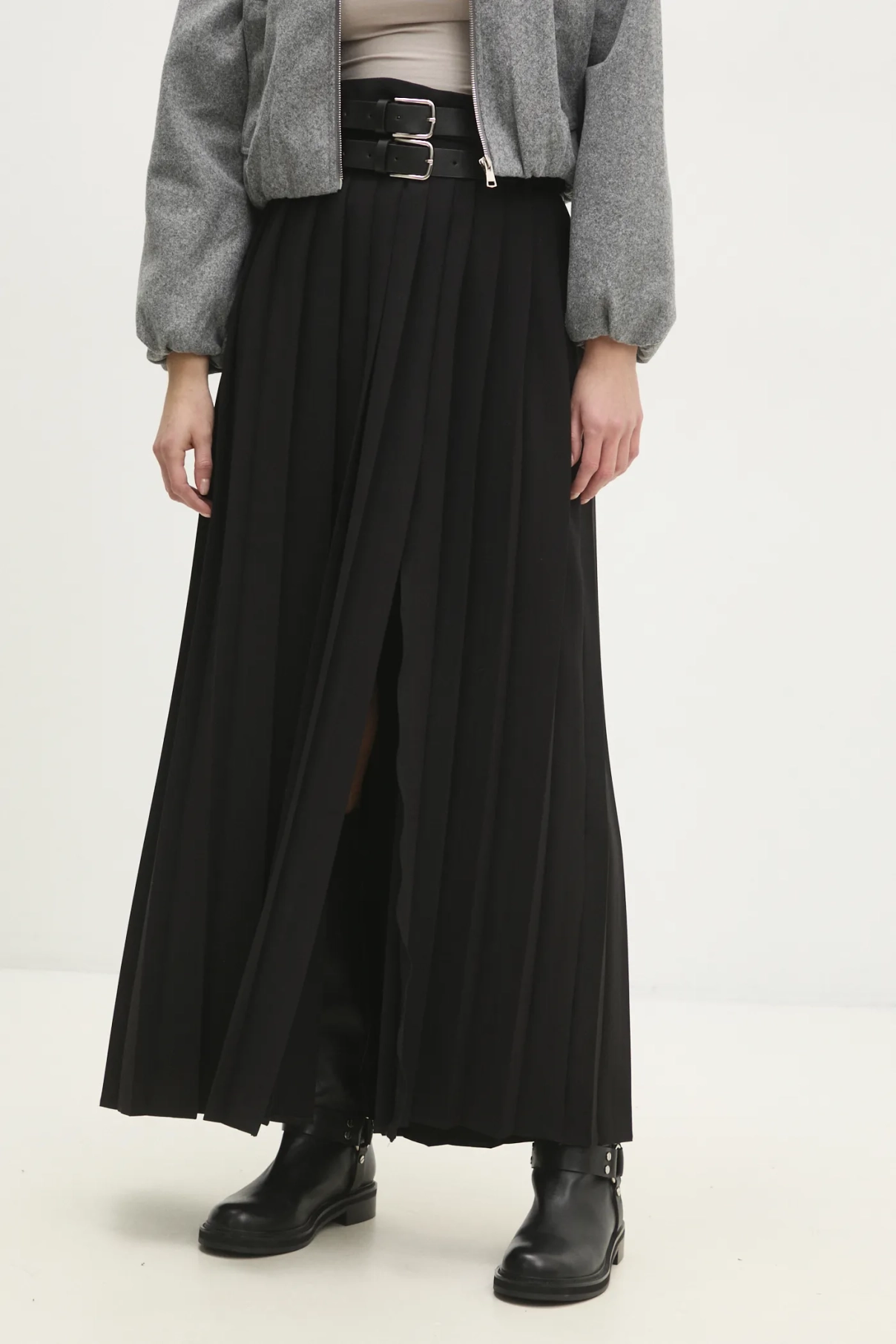 Юбка Answear Lab, черный
Юбка Answear Lab, черный