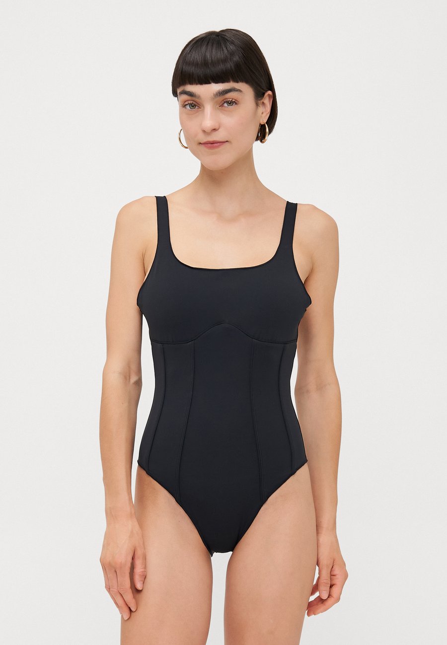 Купальник It's Now Cool THE CONTOUR OUTLINE ONEPIECE, Black
Купальник It's Now Cool THE CONTOUR OUTLINE ONEPIECE, Black