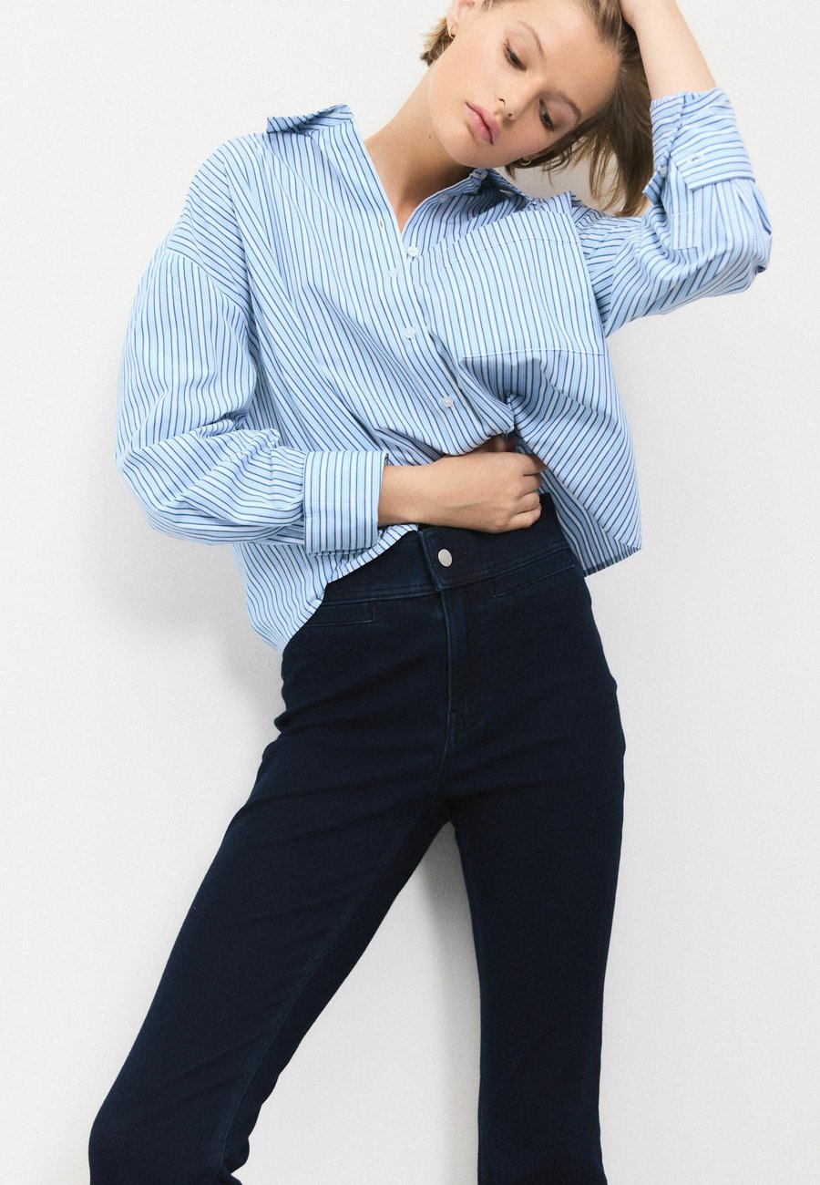 Блуза Next LONG SLEEVE CROPPED, Blue White Stripe/Blue
Блуза Next LONG SLEEVE CROPPED, Blue White Stripe/Blue