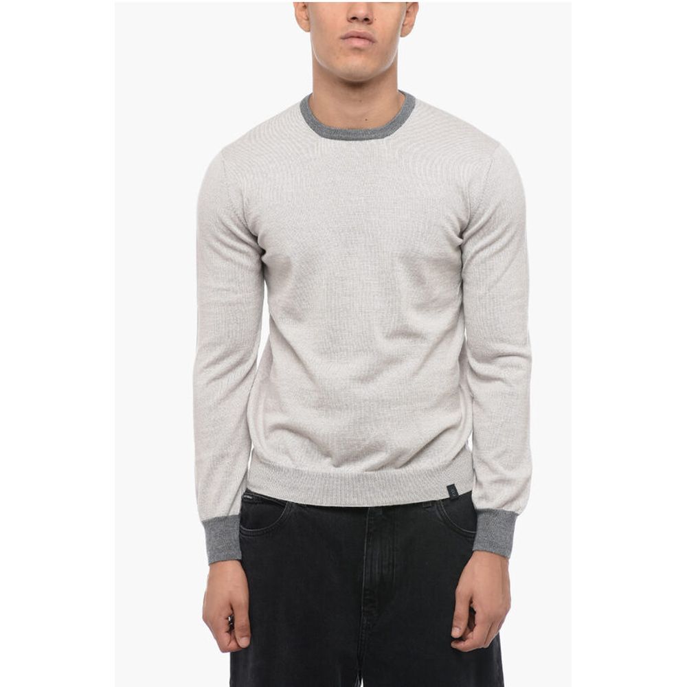 Свитер из натуральной шерсти с контрастными краями и нашивками Fay, Gray
Свитер из натуральной шерсти с контрастными краями и нашивками Fay, Gray