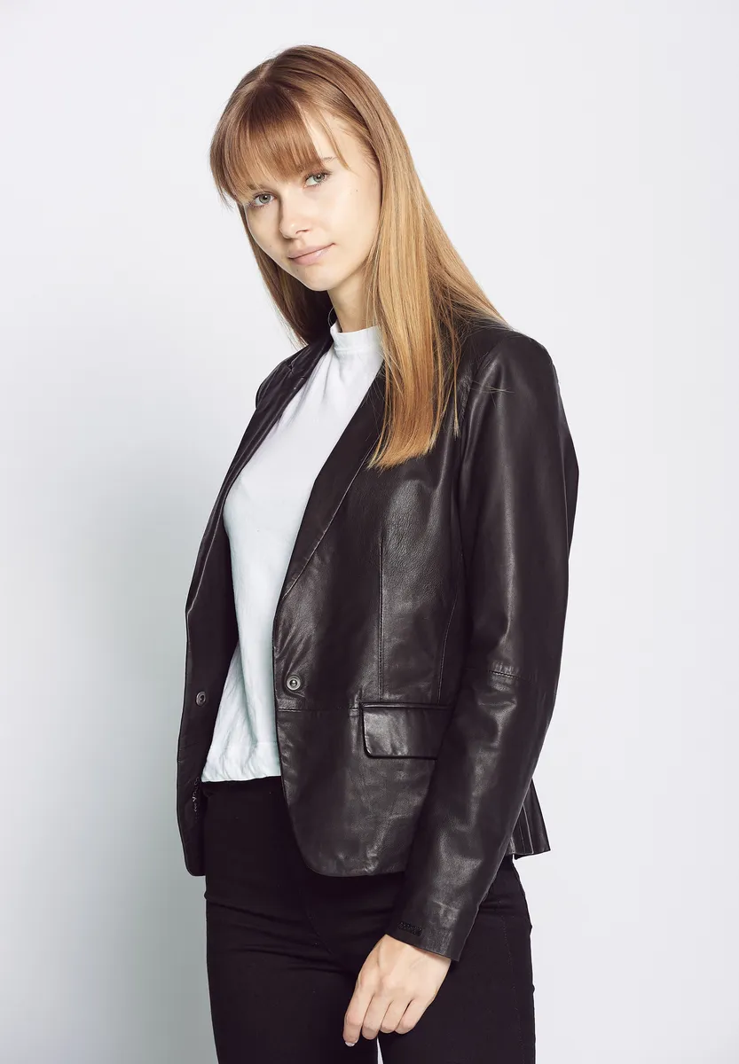 Кожаная куртка Maze "42020113", черный
Кожаная куртка Maze "42020113", черный