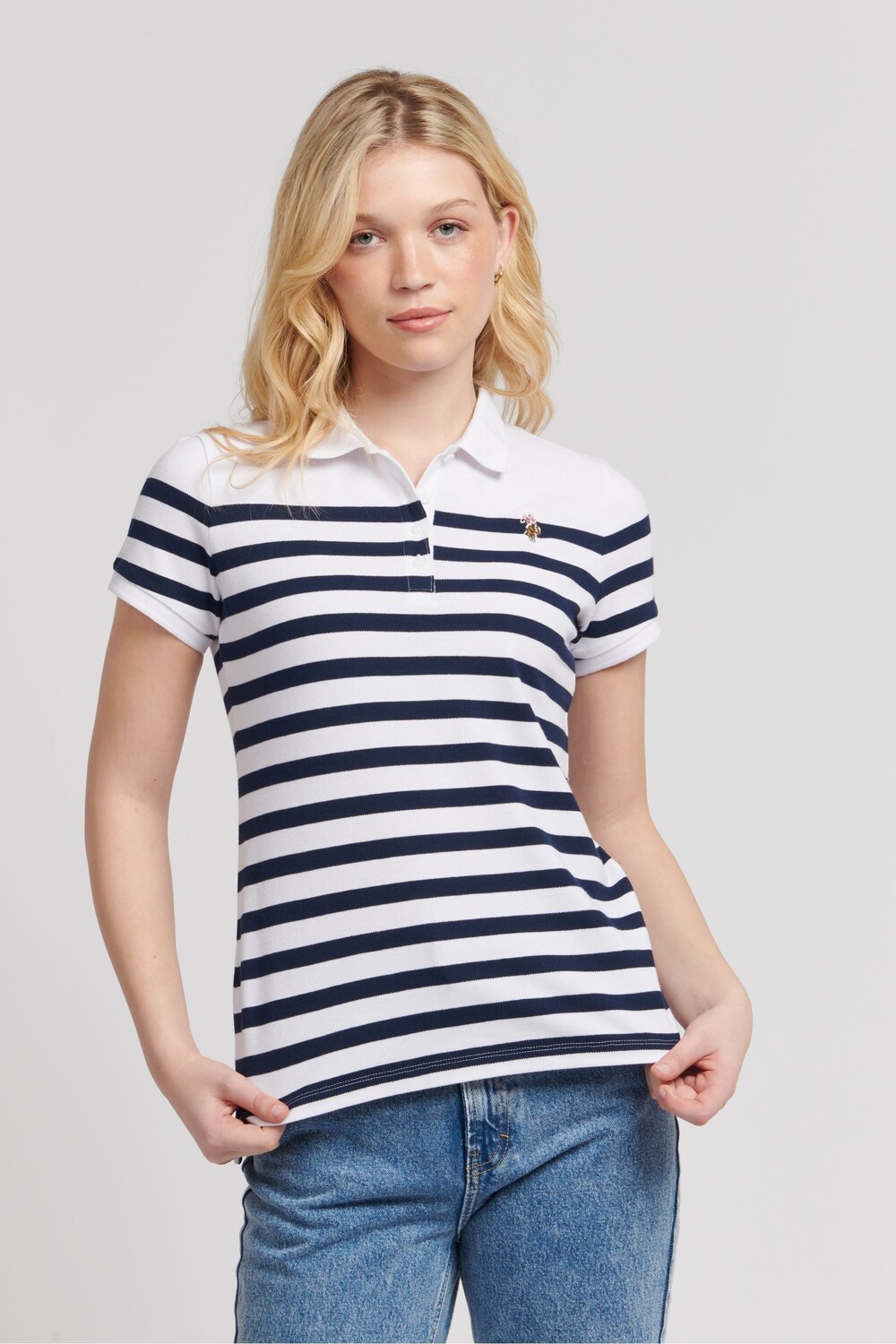 Женский свитер-рубашка-поло стандартного кроя в полоску U.S. Polo Assn, синий
Женский свитер-рубашка-поло стандартного кроя в полоску U.S. Polo Assn, синий