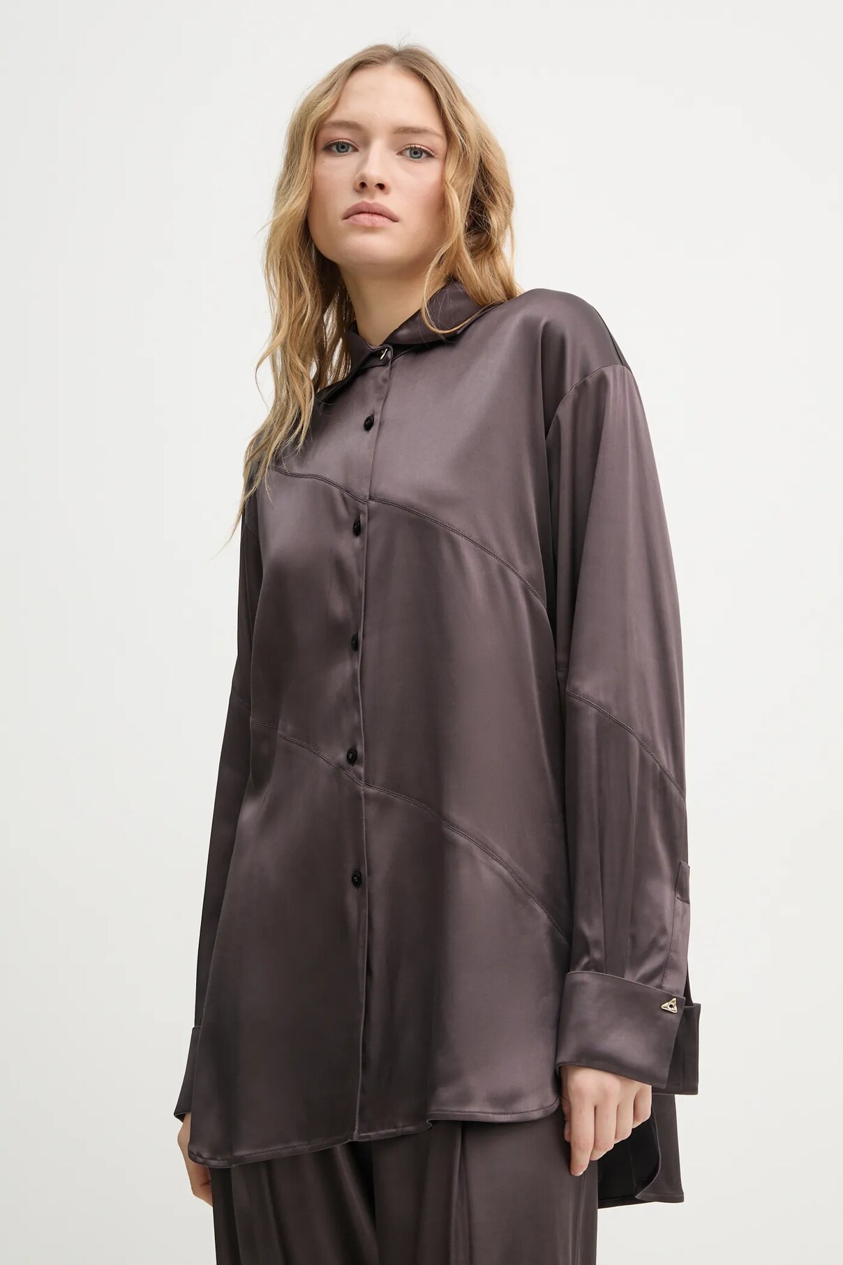 Футболка AERON ABIGAIL, коричневый
Футболка AERON ABIGAIL, коричневый