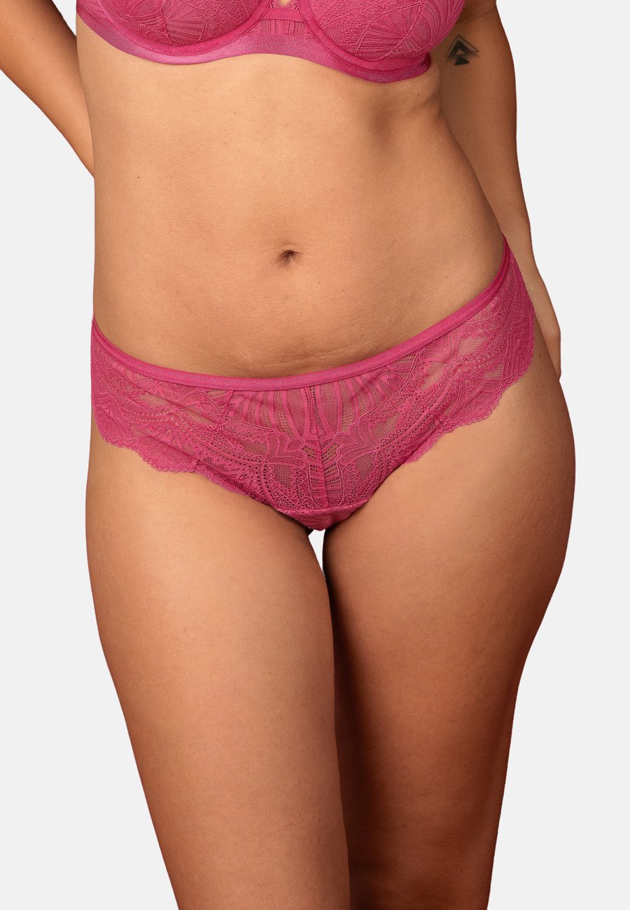 Трусы SugarShape STRING LUXE, Fuchsia/Light Pink
Трусы SugarShape STRING LUXE, Fuchsia/Light Pink