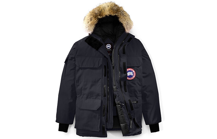 Мужской пуховик Canada Goose
Мужской пуховик Canada Goose