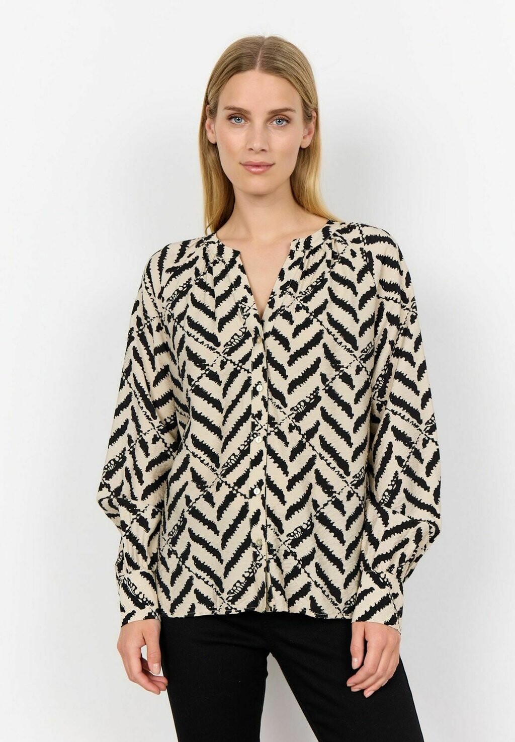 Блуза SC-ILANA Soyaconcept, черный
Блуза SC-ILANA Soyaconcept, черный