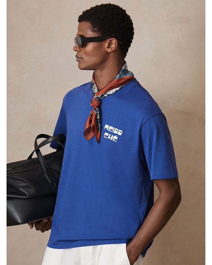 Футболка CHE с принтом Roda Palm REISS, синий
Футболка CHE с принтом Roda Palm REISS, синий