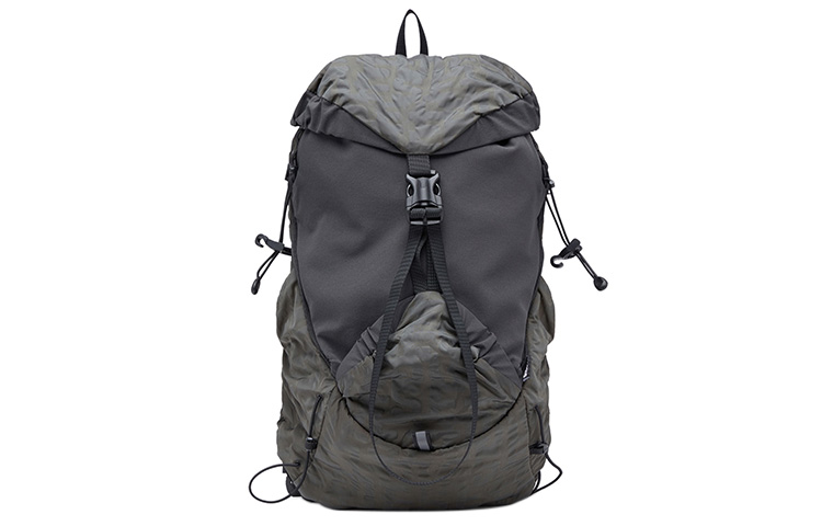 DIESEL Nylon With Polyester Backpack Trumpets Unisex серый и темно-зеленый
DIESEL Nylon With Polyester Backpack Trumpets Unisex серый и темно-зеленый