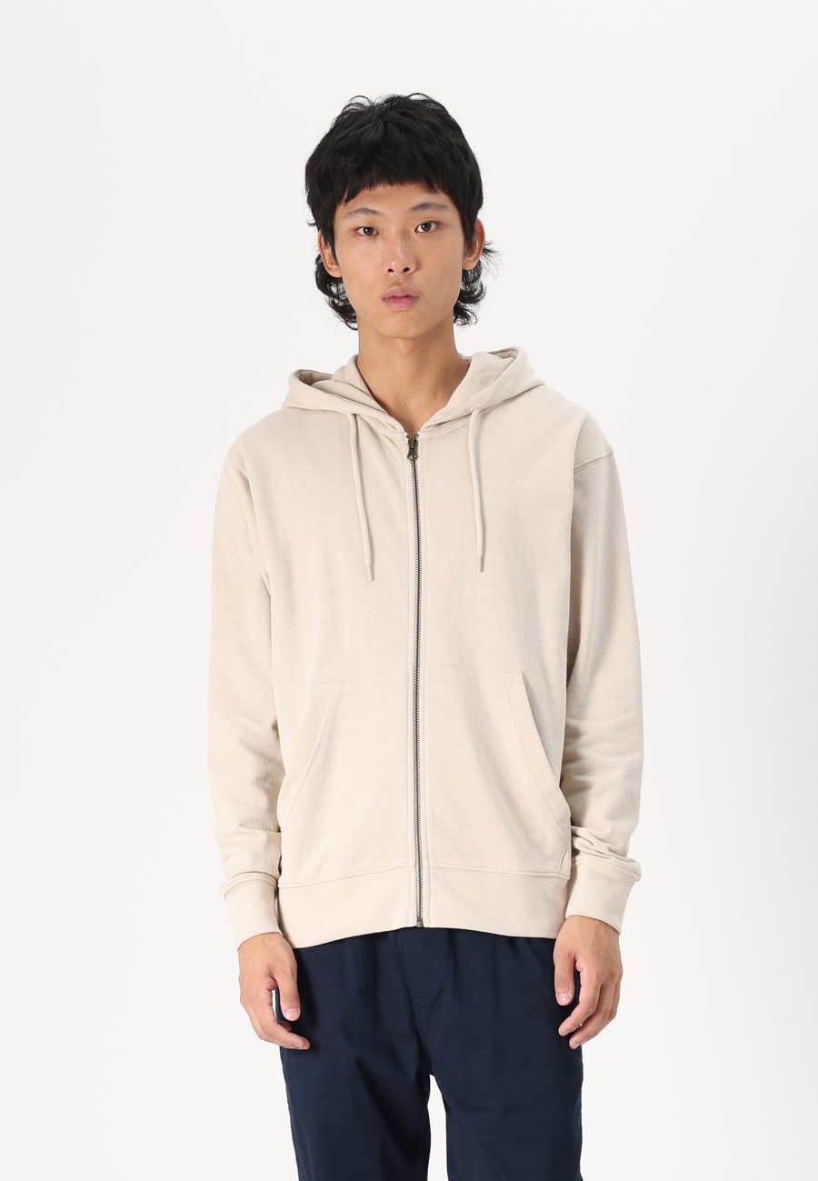 Толстовка Jack & Jones JJECHARGE ZIP HOOD, Moonbeam/Beige
Толстовка Jack & Jones JJECHARGE ZIP HOOD, Moonbeam/Beige