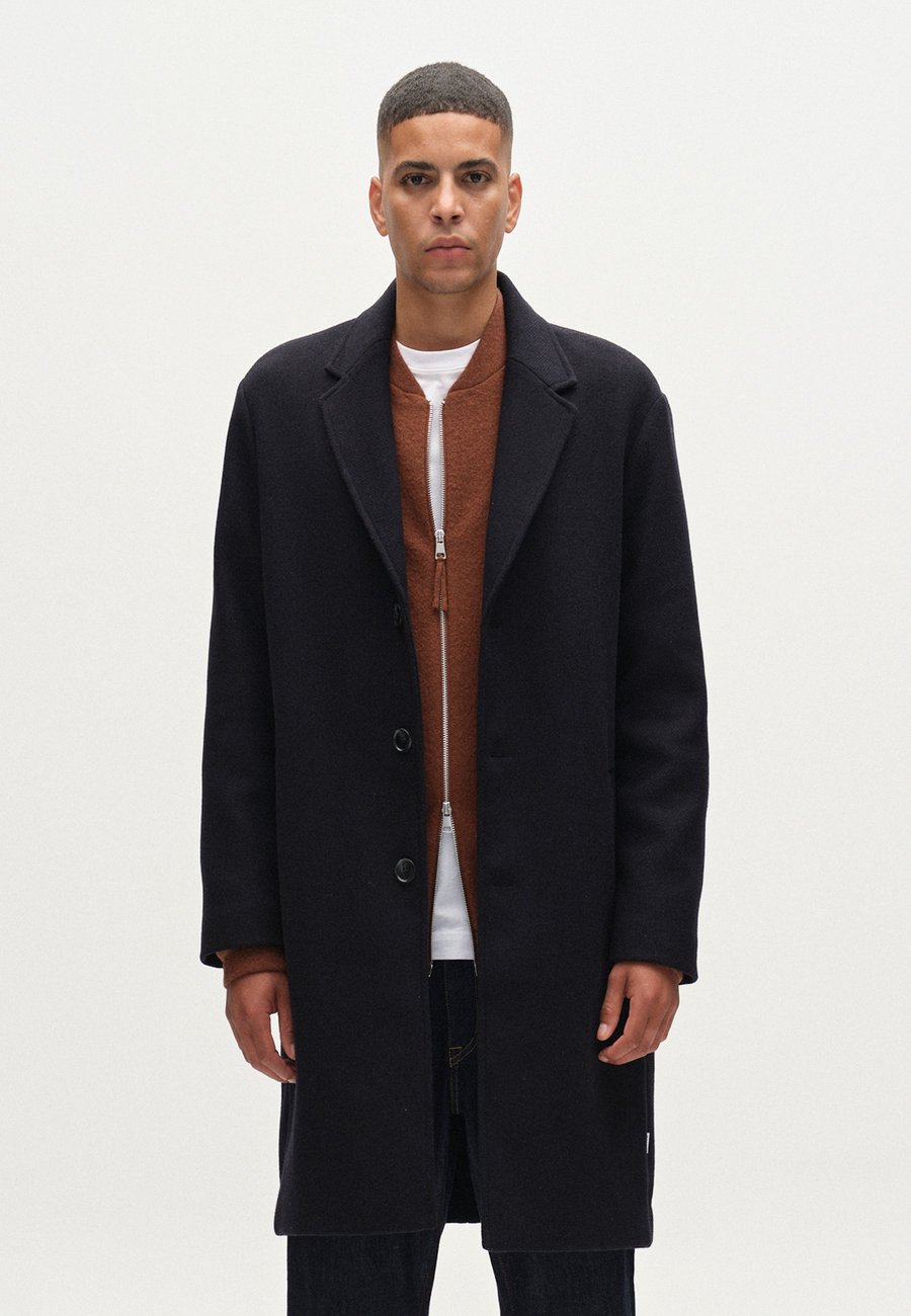 Пальто Gabba LEEDS DRIFT, Navy/Dark Blue
Пальто Gabba LEEDS DRIFT, Navy/Dark Blue