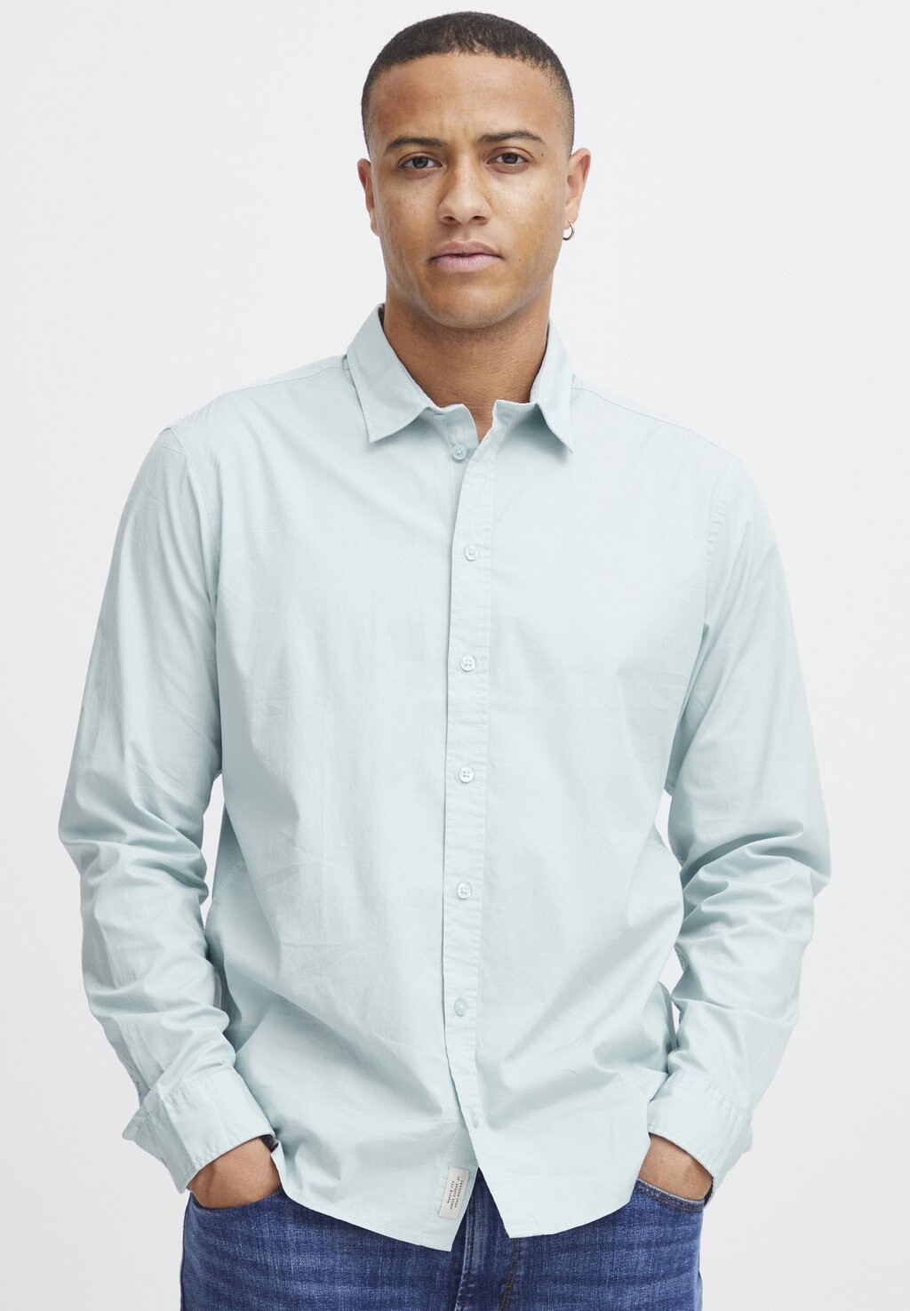 Рубашка Blend, цвет celestial blue
Рубашка Blend, цвет celestial blue