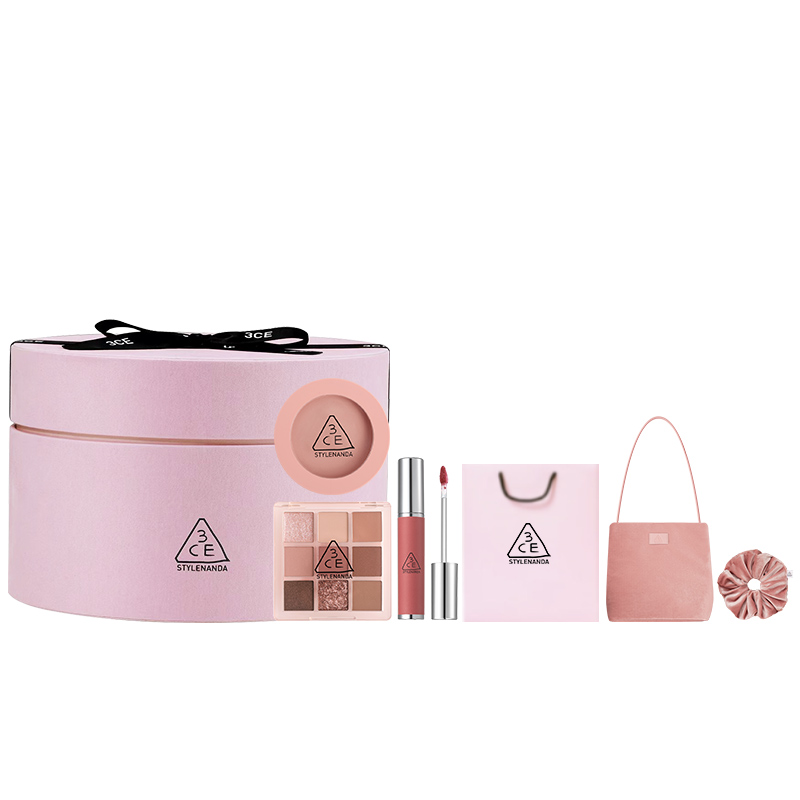 Набор косметики full of love легко растушевывается натуральный 3CE
Набор косметики full of love легко растушевывается натуральный 3CE