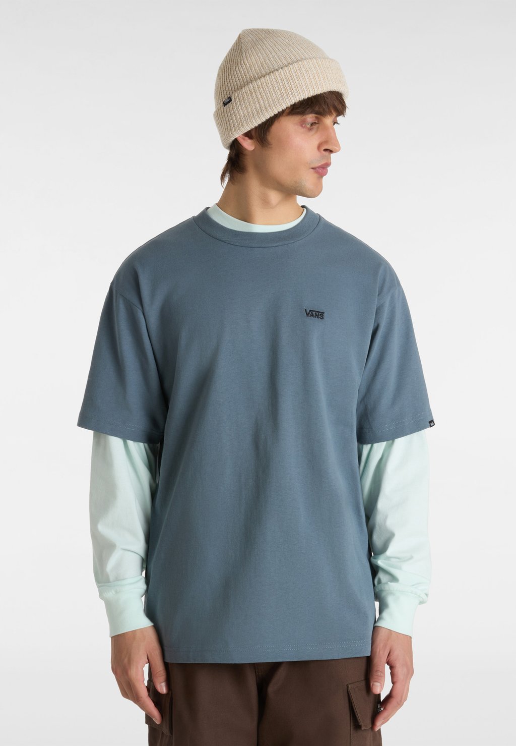 Базовая футболка Vans, цвет Stormy Weather 
Базовая футболка Vans, цвет Stormy Weather