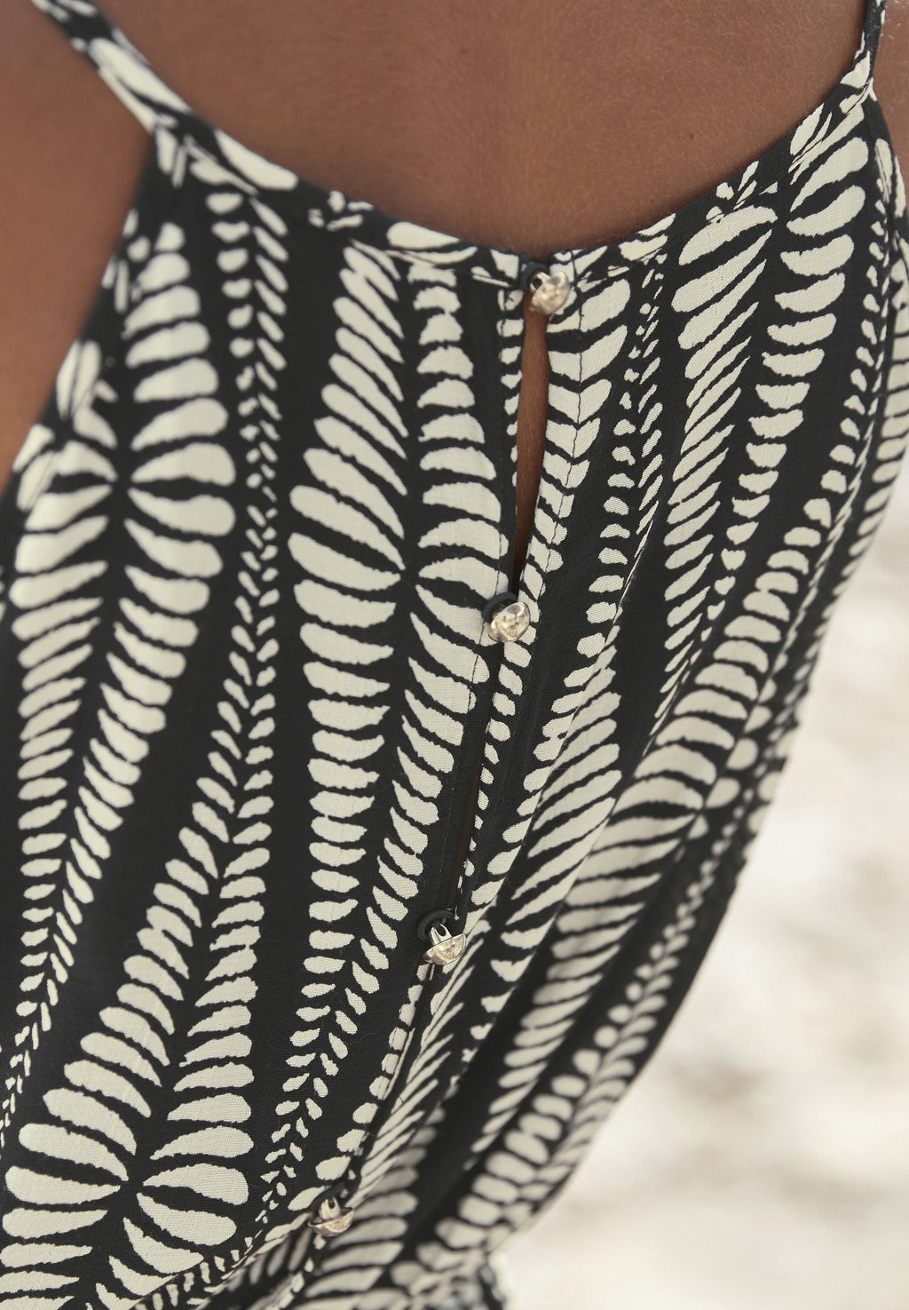 Платье макси LASCANA, черный
Платье макси LASCANA, черный