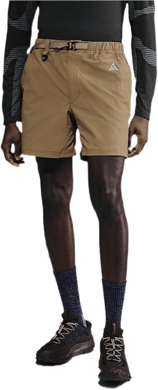 Бежевые шорты-парашюты Summit White Nike ACG, Beige
Бежевые шорты-парашюты Summit White Nike ACG, Beige