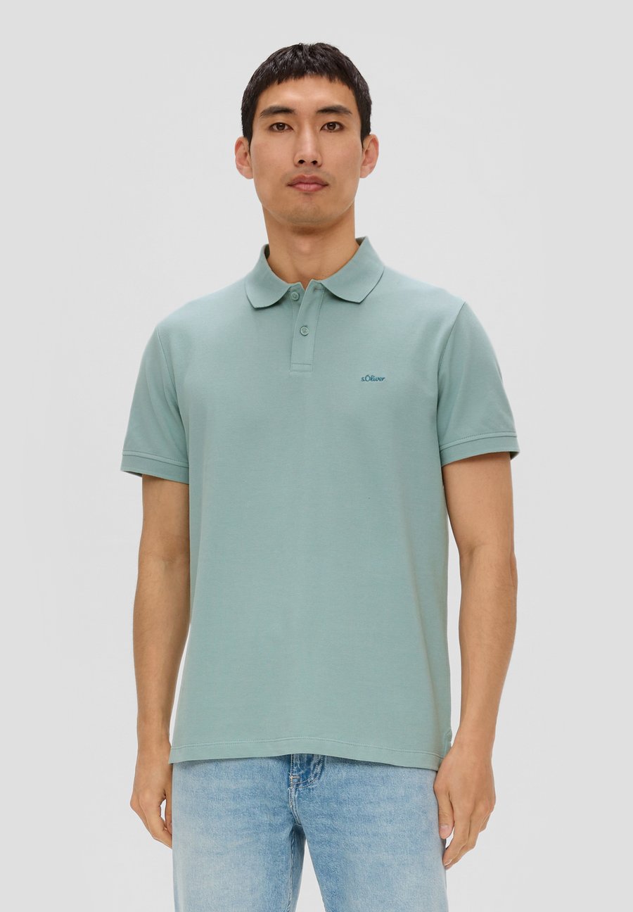 Поло s.Oliver MIT LOGO-STICKEREI, Salbeigrün/Green, Зеленый, Поло s.Oliver MIT LOGO-STICKEREI, Salbeigrün/Green
Поло s.Oliver MIT LOGO-STICKEREI, Salbeigrün/Green, Зеленый, Поло s.Oliver MIT LOGO-STICKEREI, Salbeigrün/Green