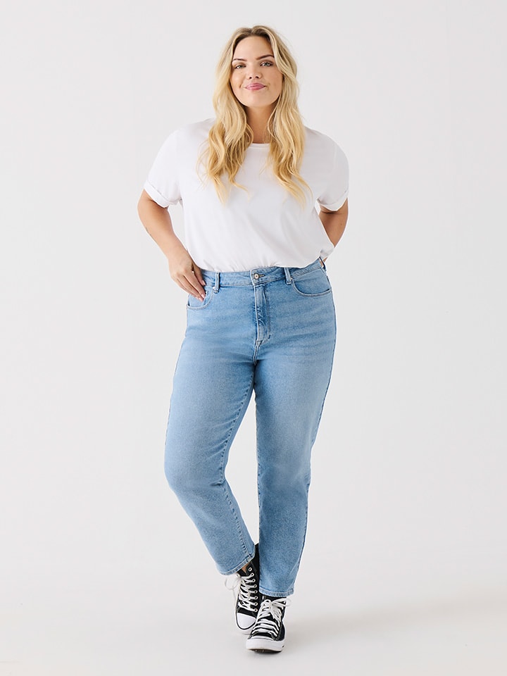 Джинсы ONLY Carmakoma, светло-синий
Джинсы ONLY Carmakoma, светло-синий