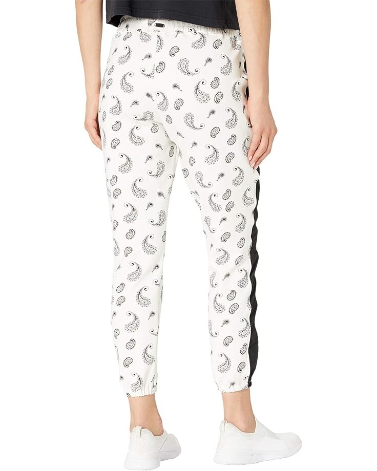 Брюки Koral Brink Dive Sweatpants, цвет Bandana White/Black
Брюки Koral Brink Dive Sweatpants, цвет Bandana White/Black