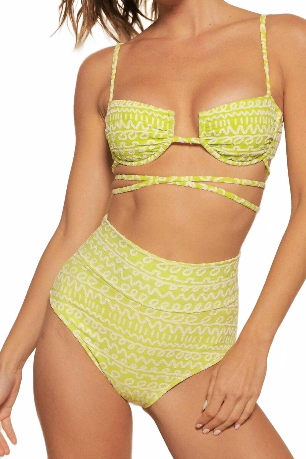 Бикини-топ Simone на косточках цвета лаймовой глазури Montce, Lime Icing
Бикини-топ Simone на косточках цвета лаймовой глазури Montce, Lime Icing