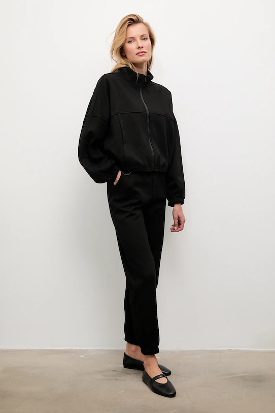 Спортивный костюм Answear.Lab, черный
Спортивный костюм Answear.Lab, черный