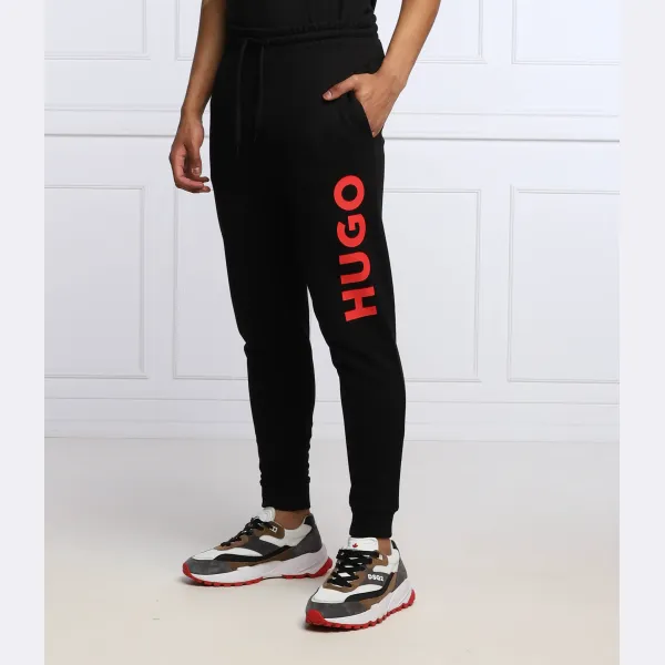 Спортивные брюки прямого кроя Dutschi Hugo, черный
Спортивные брюки прямого кроя Dutschi Hugo, черный