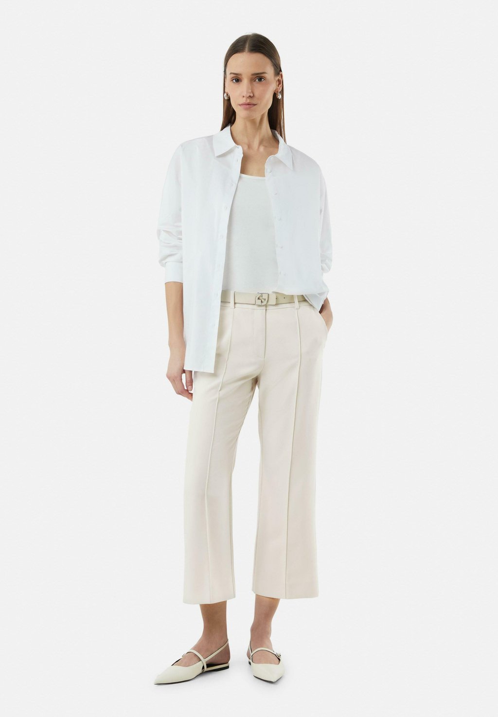 Брюки KICK-FLARE MIT GÜRTELSCHLAUFEN UND EINGRIFFTASCHEN comma, песочный
Брюки KICK-FLARE MIT GÜRTELSCHLAUFEN UND EINGRIFFTASCHEN comma, песочный