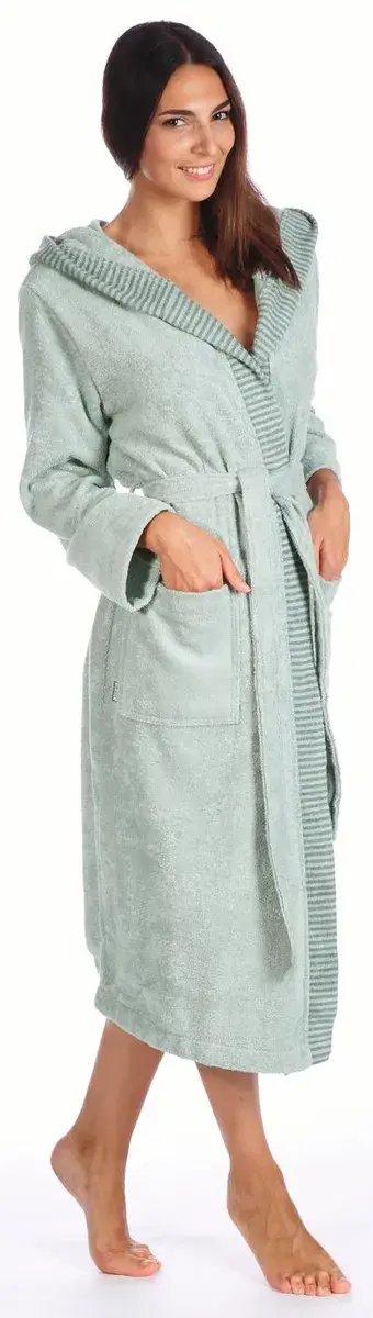 Халат женский Egeria "Benny" (1 шт.), с полосатой каймой, серый
Халат женский Egeria "Benny" (1 шт.), с полосатой каймой, серый