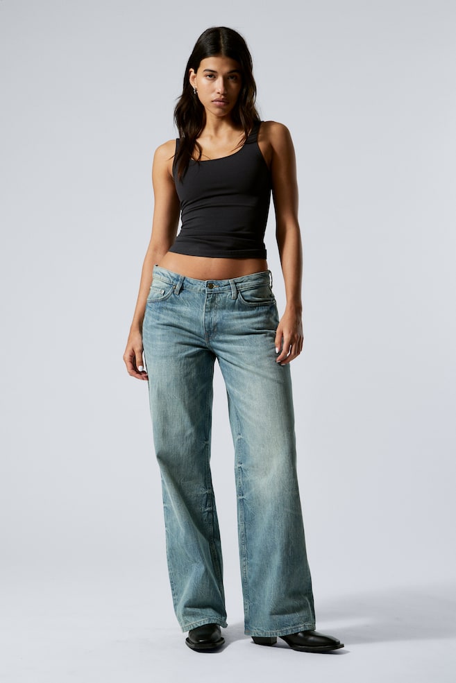 Широкие свободные джинсы с заниженной талией Weekday, синий
Широкие свободные джинсы с заниженной талией Weekday, синий