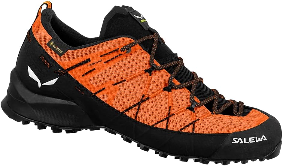 Мужская обувь Salewa Wildfire 2 GTX - водонепроницаемые трекинговые ботинки Gore-Tex для походов и треккинга, черный/оранжевый
Мужская обувь Salewa Wildfire 2 GTX - водонепроницаемые трекинговые ботинки Gore-Tex для походов и треккинга, черный/оранжевый