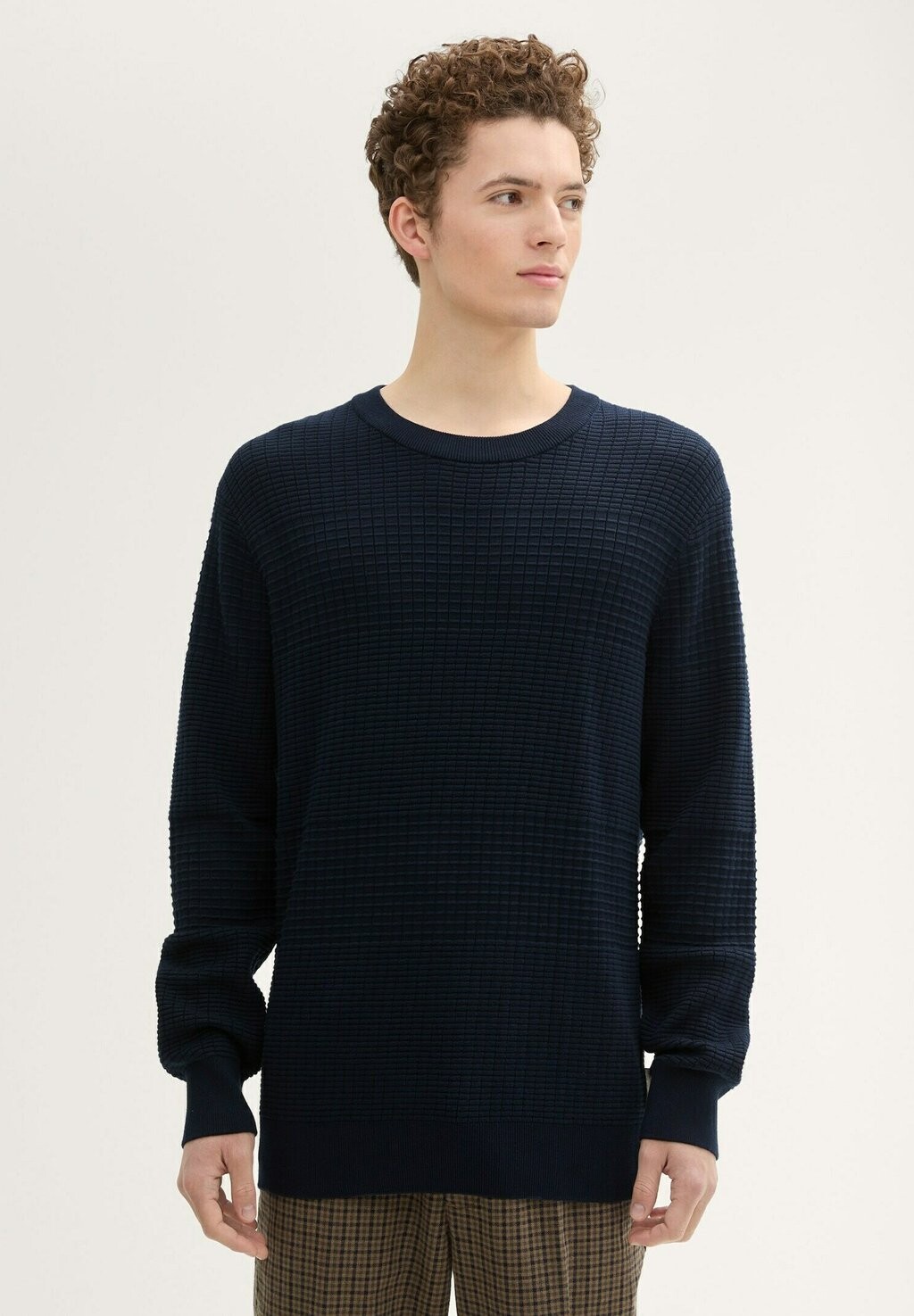 Джемпер STRUKTURIERTER TOM TAILOR DENIM, темно-синий
Джемпер STRUKTURIERTER TOM TAILOR DENIM, темно-синий