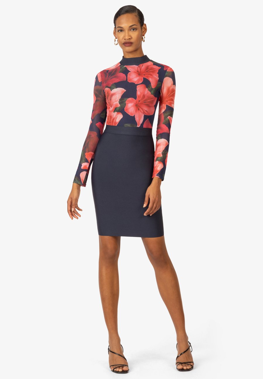 Платье Kraimod Shift dress, Navy-Rot/Dark Blue
Платье Kraimod Shift dress, Navy-Rot/Dark Blue