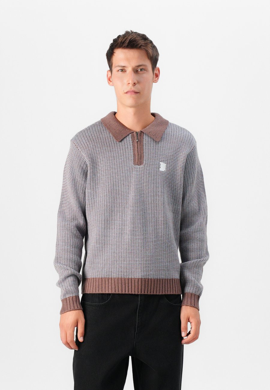 Джемпер HUF MEGABLAST TWO TONE SWEATER UNISEX, Washed Blue/Moss/Moon Washed
Джемпер HUF MEGABLAST TWO TONE SWEATER UNISEX, Washed Blue/Moss/Moon Washed