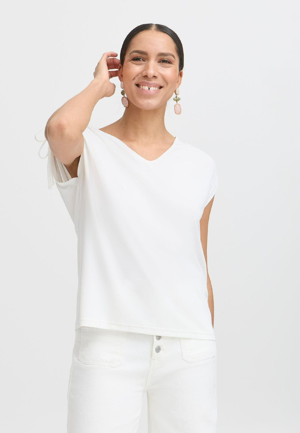 Базовая футболка BYPERL b.young, белый 
Базовая футболка BYPERL b.young, белый