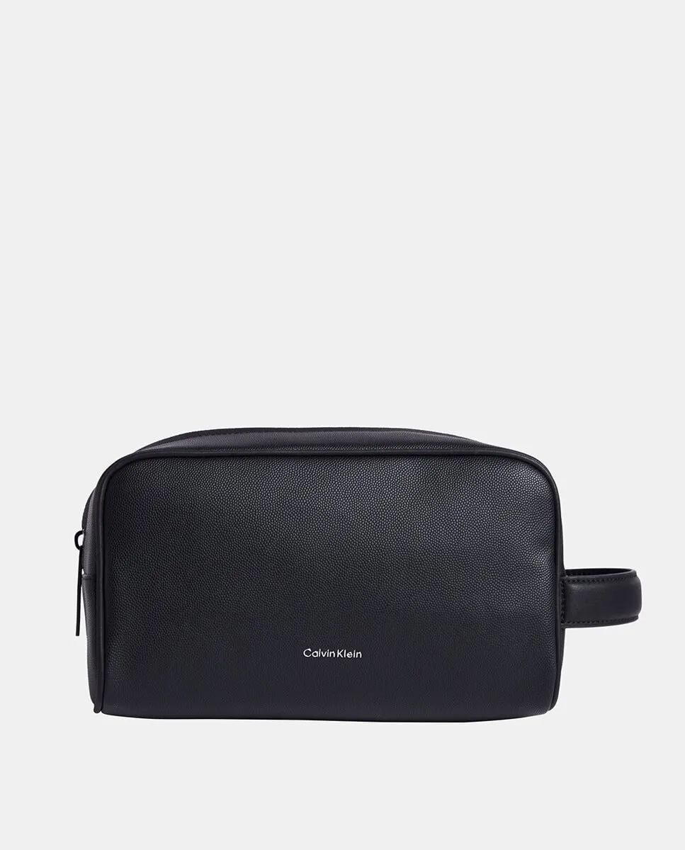 Косметичка с боковой ручкой Calvin Klein, черный
Косметичка с боковой ручкой Calvin Klein, черный