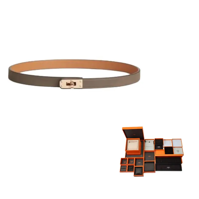 HERMES Кожаный кулон Mini Kelly для женщин в мультиколоре
HERMES Кожаный кулон Mini Kelly для женщин в мультиколоре