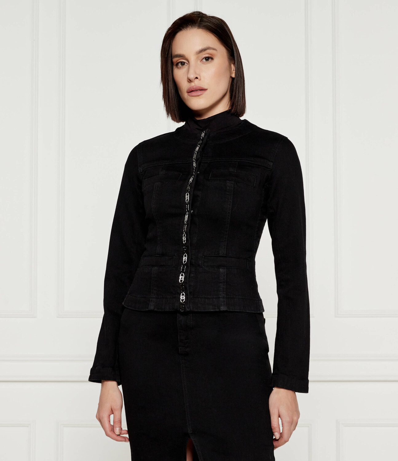 Куртка Liu Jo di jeans Regular Fit, черный
Куртка Liu Jo di jeans Regular Fit, черный