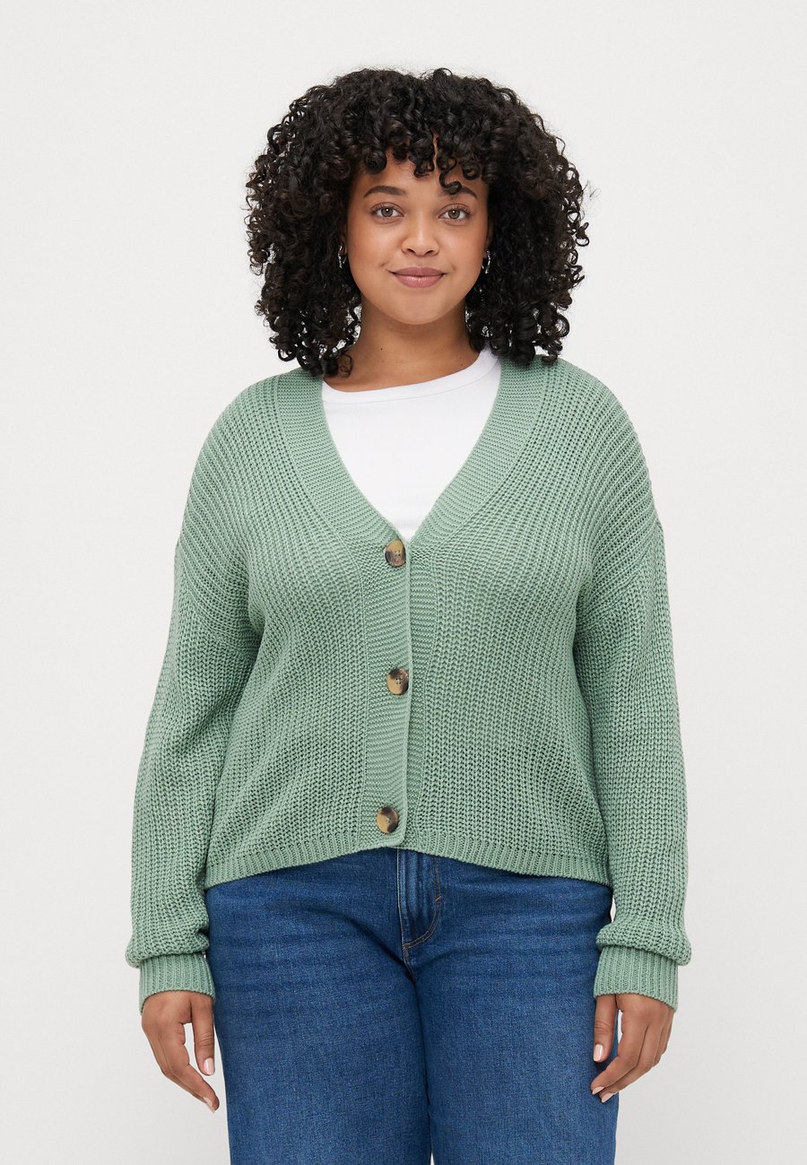 Кардиган ONLY Carmakoma CARCAROL NICE CARDIGAN, Chinois Green/Green
Кардиган ONLY Carmakoma CARCAROL NICE CARDIGAN, Chinois Green/Green