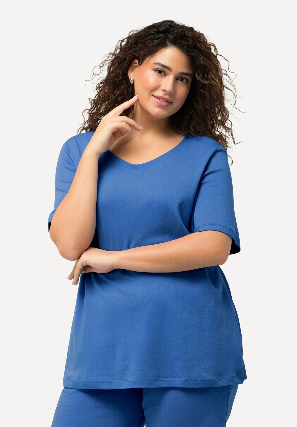 Базовая футболка Ulla Popken, цвет Mottled Berry
Базовая футболка Ulla Popken, цвет Mottled Berry