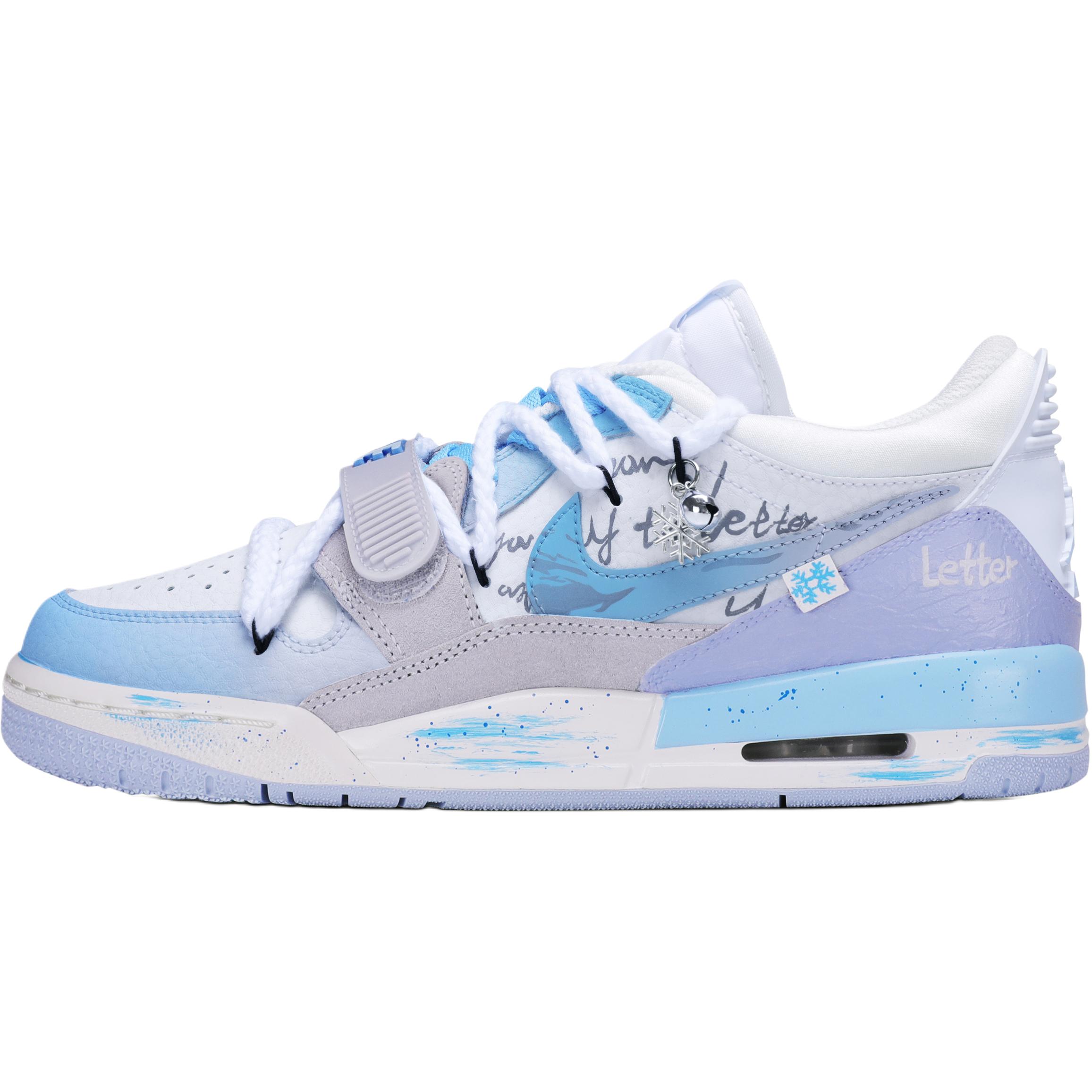 Легаси 312 детские баскетбольные кроссовки Grade School Jordan, синий
Легаси 312 детские баскетбольные кроссовки Grade School Jordan, синий