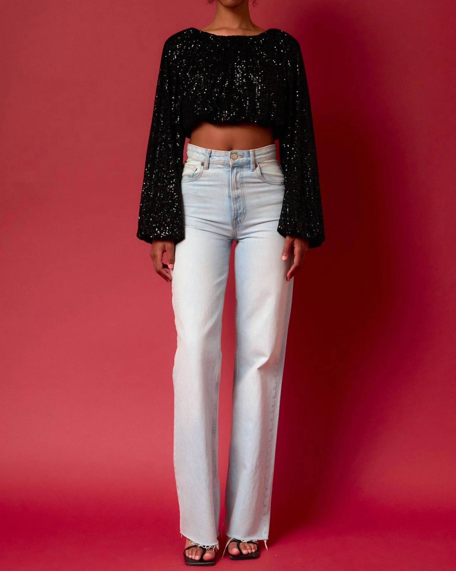 Блузон с пайетками в цвете джет-блэк Endless rose, черный
Блузон с пайетками в цвете джет-блэк Endless rose, черный