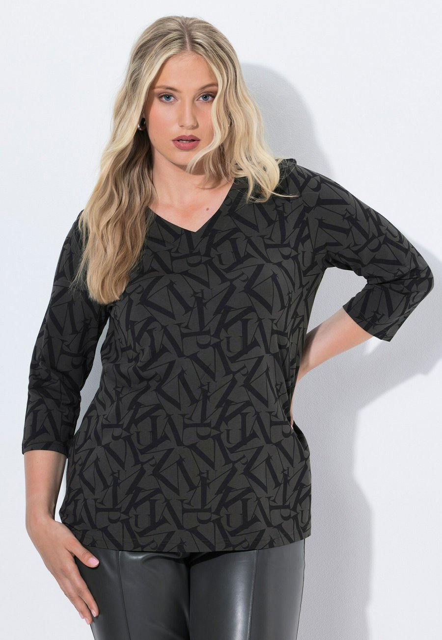 Топ Ulla Popken LETTER 3/4 SLEEVE, Khaki Grey/Khaki
Топ Ulla Popken LETTER 3/4 SLEEVE, Khaki Grey/Khaki