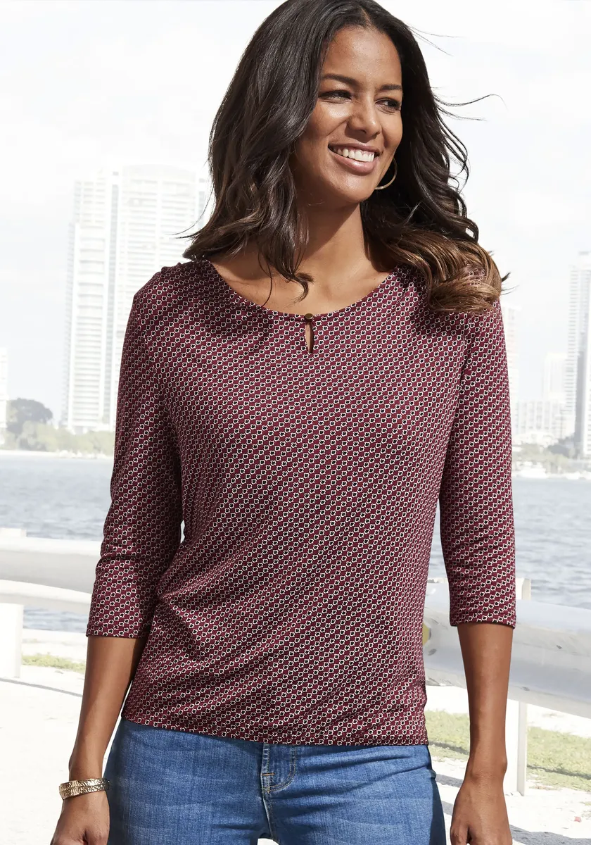 Рубашка Vivance с рукавом 3/4, небольшим вырезом и декоративной пуговицей золотистого цвета на вырезе, цвет Beere
Рубашка Vivance с рукавом 3/4, небольшим вырезом и декоративной пуговицей золотистого цвета на вырезе, цвет Beere