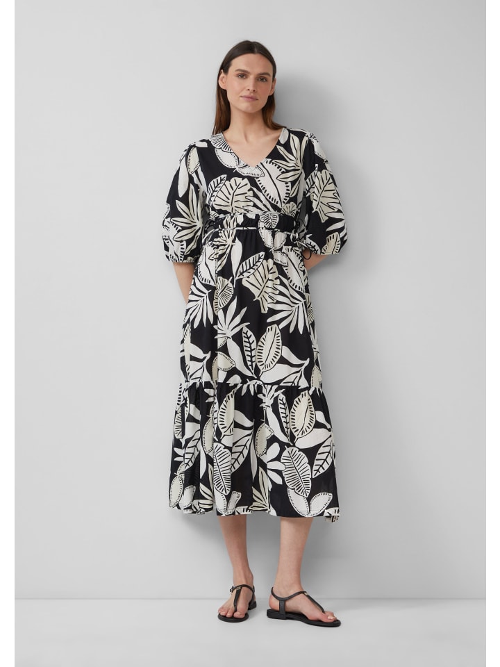 Длинное платье s.Oliver, черный 
Длинное платье s.Oliver, черный