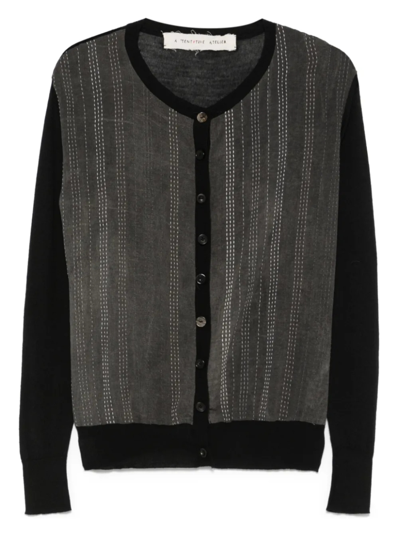 Кардиган на пуговицах A Tentative Atelier, серый
Кардиган на пуговицах A Tentative Atelier, серый