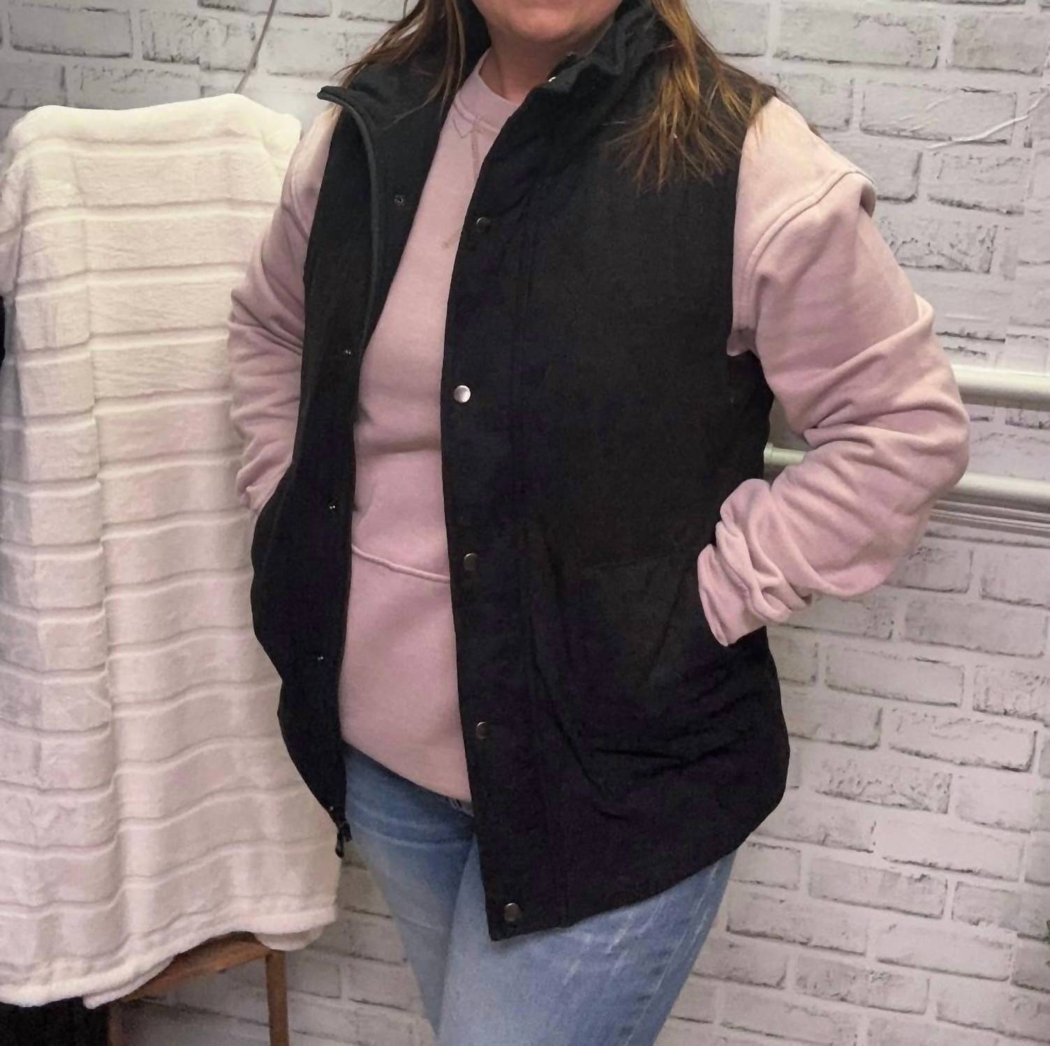 Вельветовый жилет черного цвета Michelle Mae, Черный, Вельветовый жилет черного цвета Michelle Mae
Вельветовый жилет черного цвета Michelle Mae, Черный, Вельветовый жилет черного цвета Michelle Mae