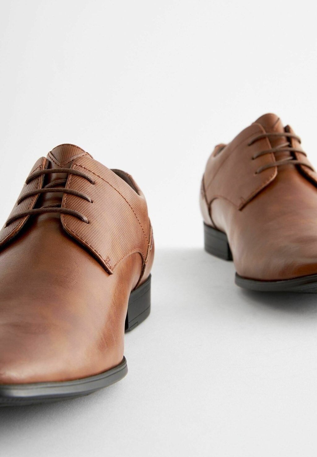 Туфли DERBY Next, коричневый
Туфли DERBY Next, коричневый