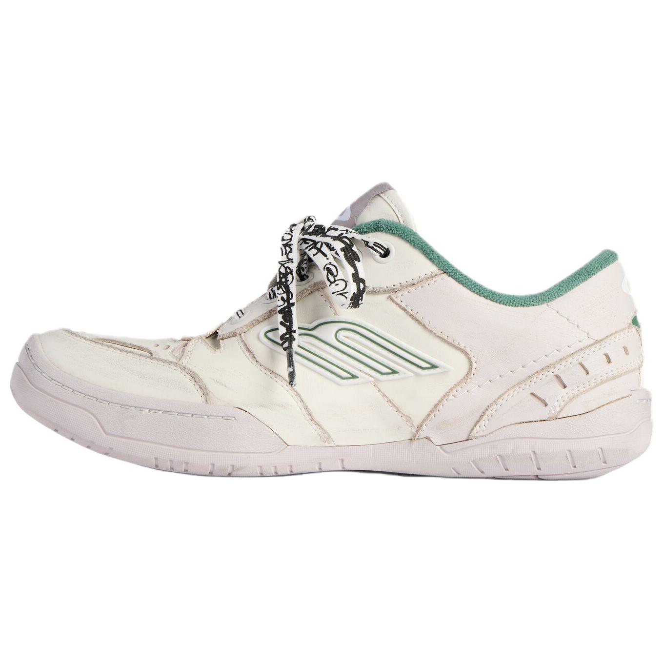 Изношенные низкие кроссовки Hamptons для скейтбординга мужские beige Balenciaga
Изношенные низкие кроссовки Hamptons для скейтбординга мужские beige Balenciaga